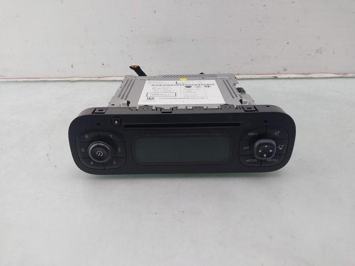 RADIO Fiat Panda / Pandina (312) (01-2012/-), Auto-onderdelen, Overige Auto-onderdelen, Fiat, Gebruikt