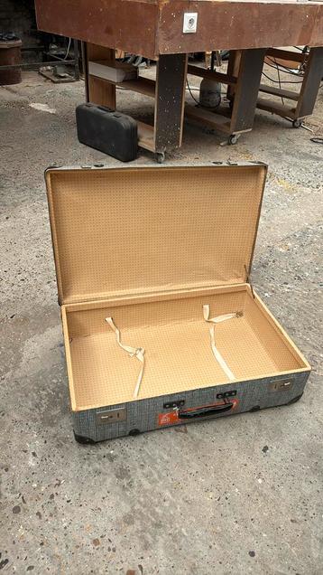 Retro metalen reiskoffer, 35 à 45 cm, Enlèvement ou Envoi, Utilisé, 60 à 70 cm