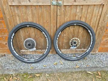 Nieuwe Carbon Reynolds mtb wielen beschikbaar voor biedingen