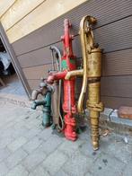 3 stuks gietijzeren waterpompen ,     1 messing pomp, Tuin en Terras, Waterpompen, Ophalen, Gebruikt