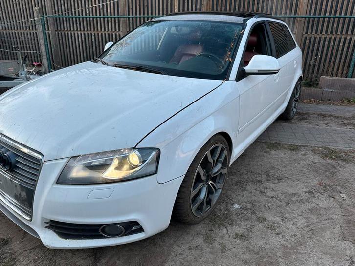 Audi a3 2.0TFSI AUTOMAAT PANO, Auto's, Audi, Bedrijf, A3, Benzine, Automaat, Ophalen