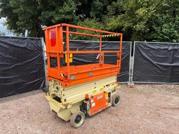 Schaarlift JLG 8m beschikbaar voor biedingen