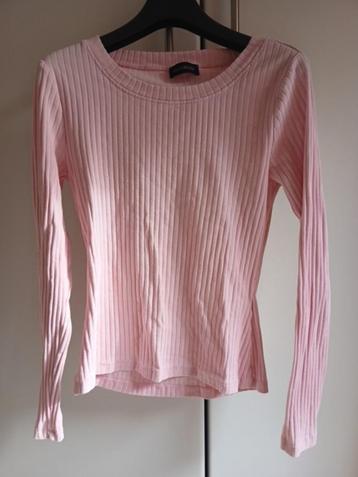 Longsleeve beschikbaar voor biedingen