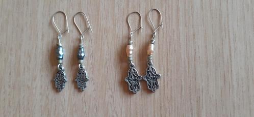 Oorringen met hamsa handje (2 paar), Bijoux, Sacs & Beauté, Boucles d'oreilles, Comme neuf, Enlèvement ou Envoi