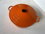 Le Creuset kookpot met deksel dia 31cm - retro oranje, Kookpan of Snelkookpan, Gebruikt, Gietijzer, Ophalen of Verzenden