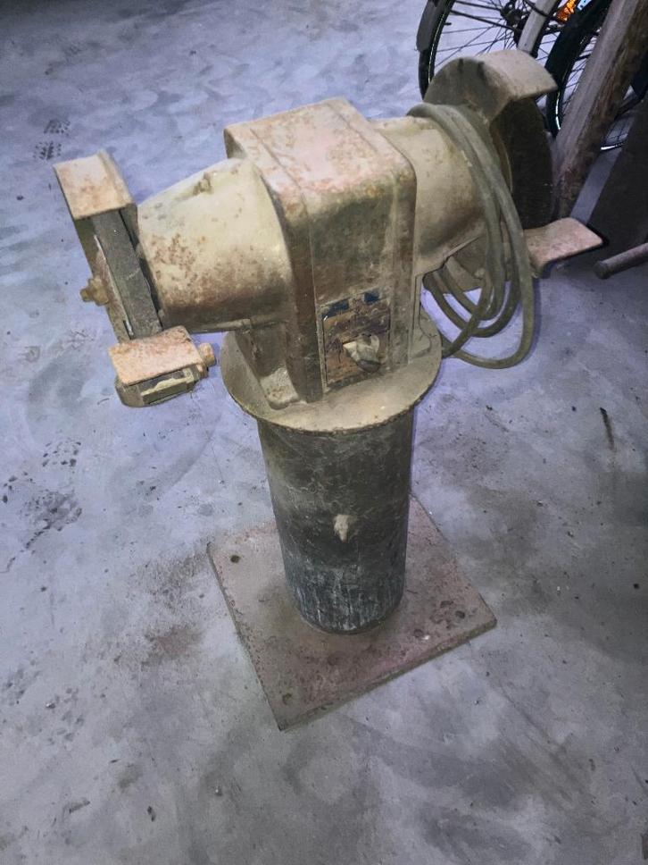 Peugeot Fréres T200 / Slijpmachine, Doe-het-zelf en Bouw, Gereedschap | Slijpmachines, Gebruikt, Werkbankslijpmachine, Minder dan 700 watt