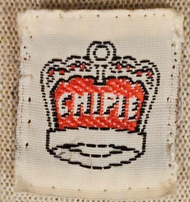 Chipie opnaaiembleem vintage
Dit is het logo van, Verzamelen, Speldjes, Pins en Buttons, Merk, Ophalen of Verzenden