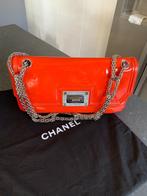 Sac Chanel 2.55 cuir verni corail, Handtas, Oranje, Gebruikt, Ophalen of Verzenden