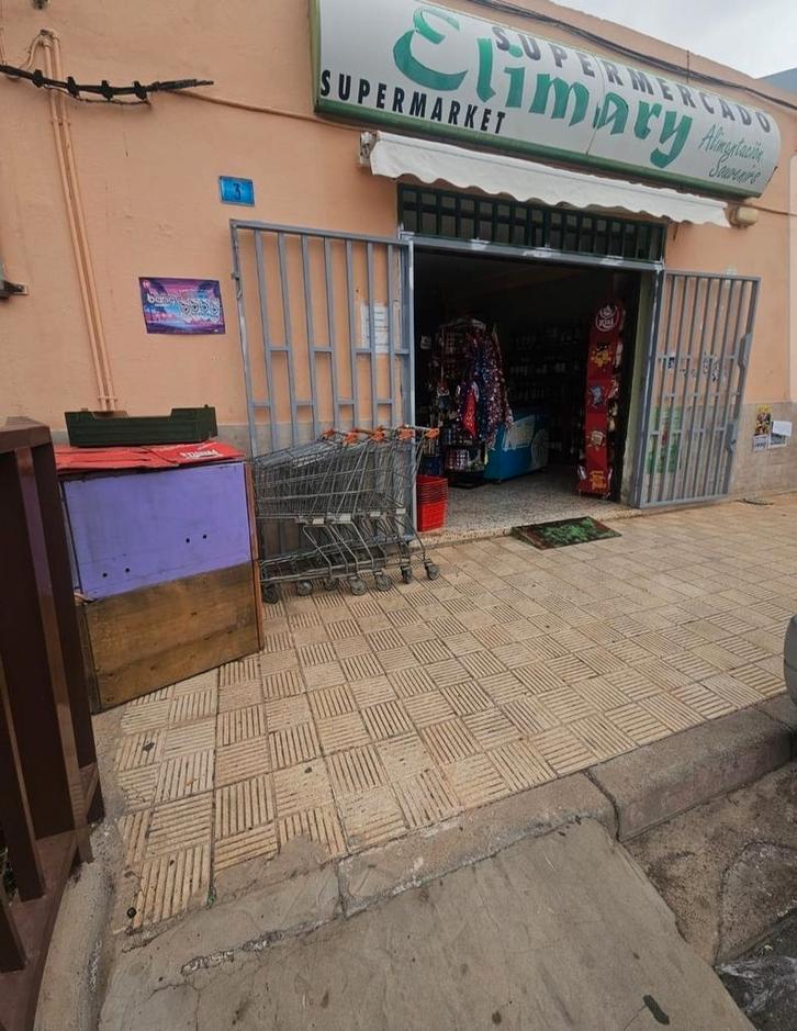 Te koop local in Tijina de Isora, Immo, Buitenland, Spanje, Woonhuis, Stad