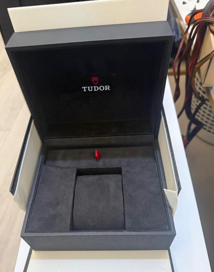 Tudor horloge doos – origineel, Handtassen en Accessoires, Horloges | Heren, Nieuw, Polshorloge, Overige merken, Ophalen of Verzenden