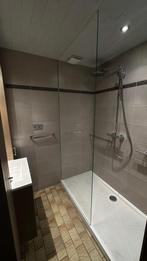 Badkamer zelf af te breken, Huis en Inrichting, Badkamer | Complete badkamers, Ophalen, Zo goed als nieuw, Met douche