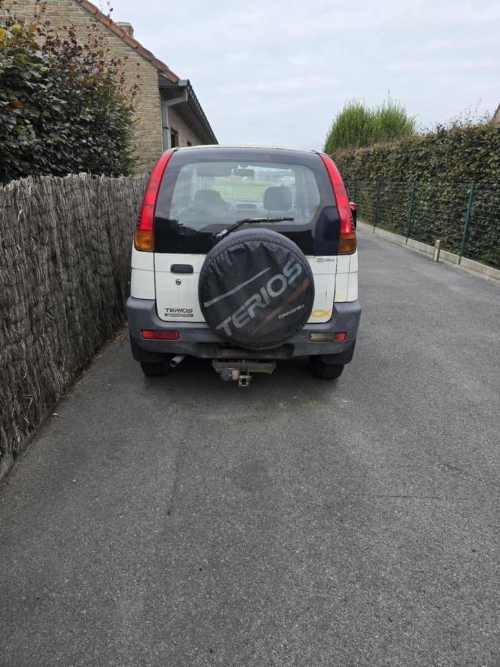 Daihatsu Terios Oud!, Autos, Daihatsu, Particulier, Terios, Radio, Attache-remorque, Essence, SUV ou Tout-terrain, 5 portes, Boîte manuelle