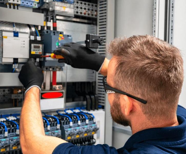 Électricien, Services & Professionnels, Électriciens, Service 24h/24