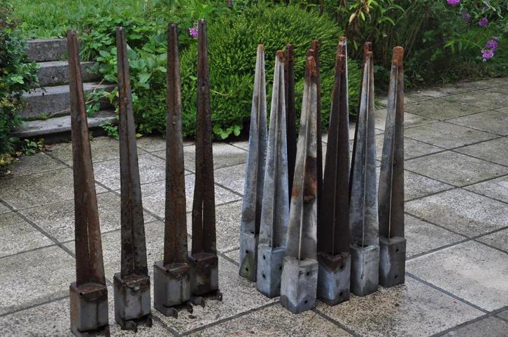 Pieds /Ancres pour poteau 70/70, Tuin en Terras, Palen, Balken en Planken, Gebruikt, Palen, Ophalen