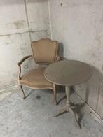 Fauteuil et table, Maison & Meubles, Moins de 75 cm, Fauteuil style ancien, Enlèvement, Utilisé