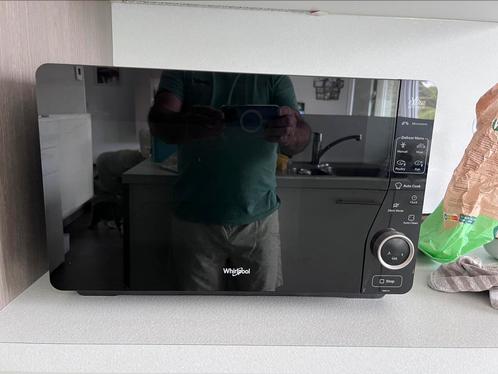Microgolven Whirlpool xtra space zo goed als nieuw, Elektronische apparatuur, Microgolfovens, Zo goed als nieuw, Microgolfoven