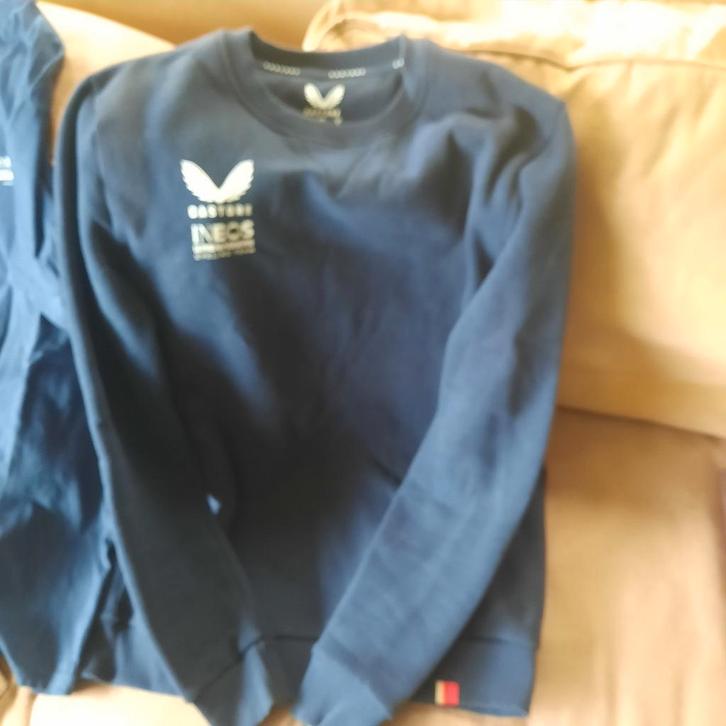 Ineos Grenadiers sweater en t-shirt ( origineel ) maat S ., Sport en Fitness, Wielrennen, Zo goed als nieuw, Ophalen of Verzenden