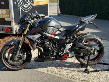 Suzuki gsr 750 beschikbaar voor biedingen