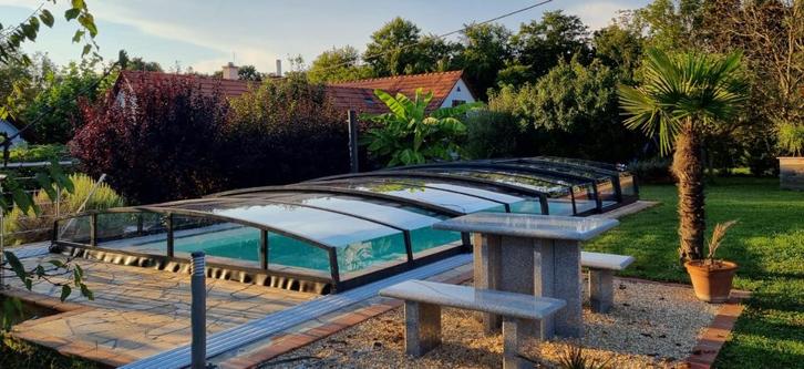 Zwembadoverdekking / pool cover 4,2x8,5x0,8 m , kleur DB703, Jardin & Terrasse, Accessoires de piscine, Neuf, Autres types, Enlèvement ou Envoi