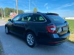SKODA OCTAVIA 1.6TDI NAVI/AIRCO/DAB+/ZETELVERW/TREKHAAK/, Auto's, Stof, Zwart, Bedrijf, 1598 cc