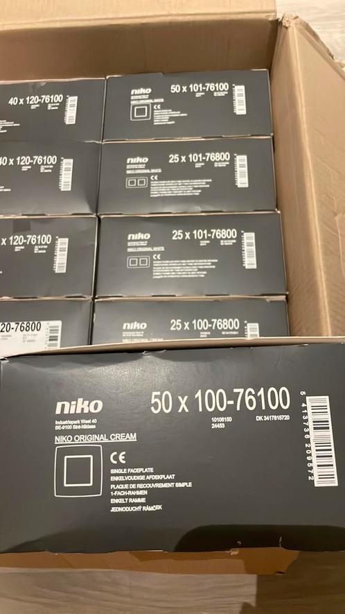 Niko schakelmateriaal schakelaars, drukknoppen,stopcontacten, Doe-het-zelf en Bouw, Elektriciteit en Kabels, Schakelaar, Ophalen of Verzenden
