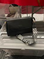 Nieuwe zwarte handtas, Handtassen en Accessoires, Tassen | Damestassen, Ophalen of Verzenden, Nieuw, Zwart, Handtas