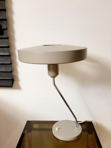 Vintage louis Kalff bureaulamp, model Romeo, jaren1960, grij beschikbaar voor biedingen