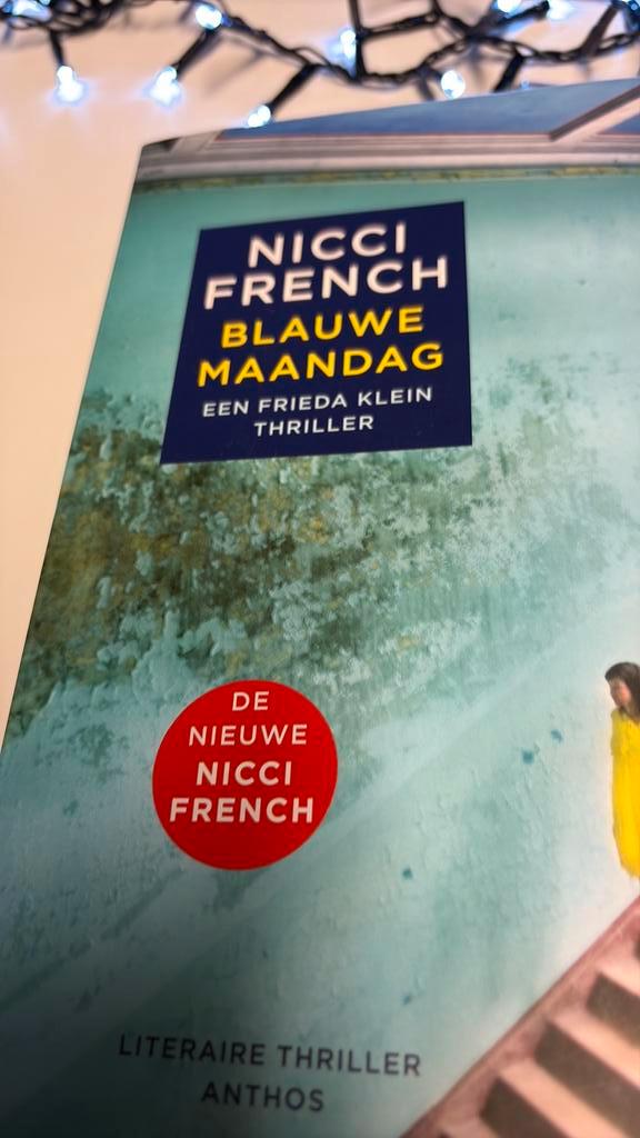 Nicci French - Blauwe maandag, Boeken, Thrillers, Ophalen of Verzenden