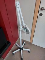 Staanlamp, met vergrootglas  ideaal voor startende pedicure, Ophalen, Zo goed als nieuw, Vergrootglas of Loep