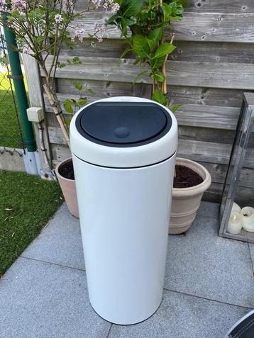 Brabantia touch bin prullenbak 30L beschikbaar voor biedingen