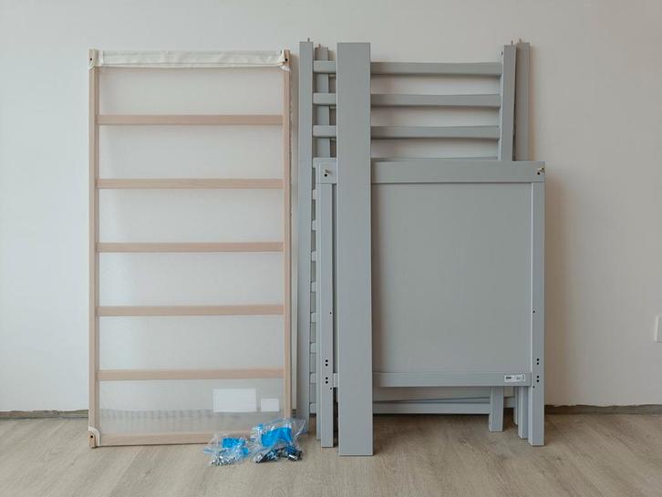 Babybed grijs Ikea + matras, Kinderen en Baby's, Babywiegjes en Ledikanten, Ophalen