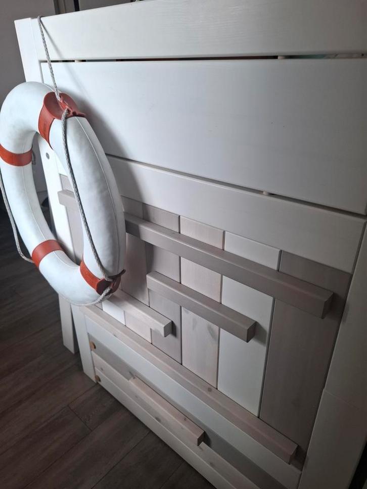 Lifetime halfhoog slaper, Huis en Inrichting, Slaapkamer | Bedden, Zo goed als nieuw, Eenpersoons, 90 cm, 200 cm, Hout, Wit, Verstelbaar