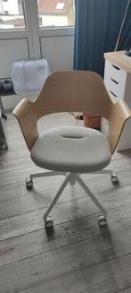 IKEA bureaustoel (lichtgrijs hout en stof), Zo goed als nieuw, Ophalen