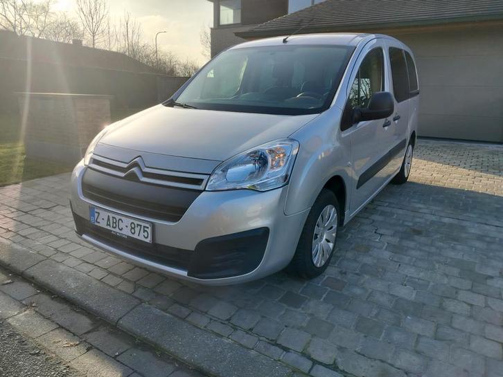 BERLINGO 1.6HDI • 5 ZIT • 65000KM • 1 JAAR GARANTIE, Auto's, Citroën, Bedrijf, Berlingo, ABS, Airbags, Airconditioning, Bluetooth