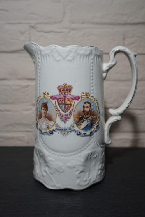 couronnement en cafetière par le roi George V le 2 juin 1911, Collections, Maisons royales & Noblesse, Enlèvement ou Envoi