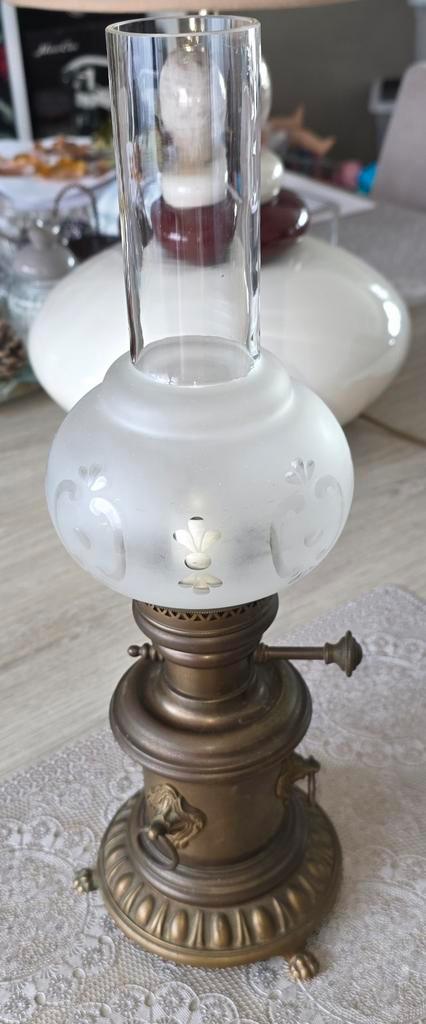 Een kerosinelamp die zonder kabels in elektriciteit wordt om, Antiek en Kunst, Antiek | Verlichting, Ophalen