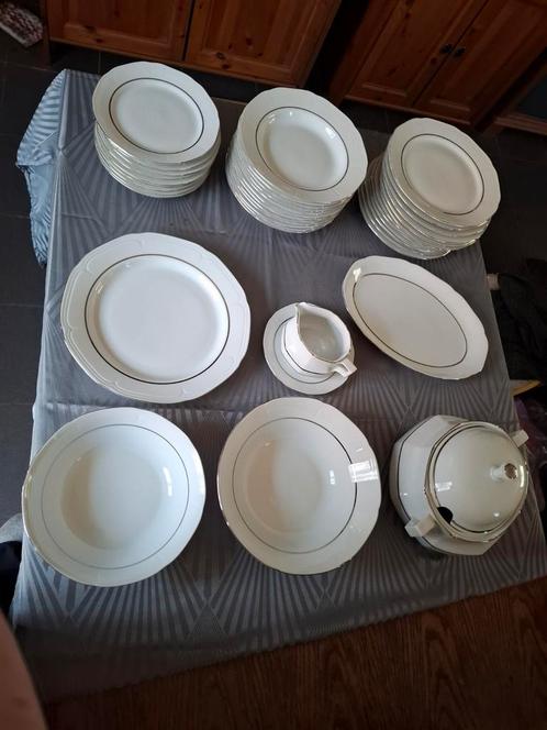 Bavaria Bareuther Waldassen eetservies 12 pers. Jaren 60/70, Antiek en Kunst, Antiek | Servies compleet, Ophalen