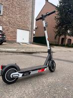 LIMITED EDITION Audi Ninebot G30D II, Vélos & Vélomoteurs, Trottinettes, Enlèvement, Comme neuf, Step électrique (E-scooter)