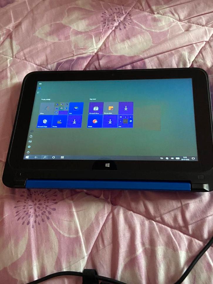 HP touchscreen laptop met hoes en oplader, Computers en Software, Windows Laptops, Zo goed als nieuw