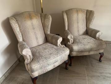 Set van 2 vleugelstoelen (identiek) beschikbaar voor biedingen