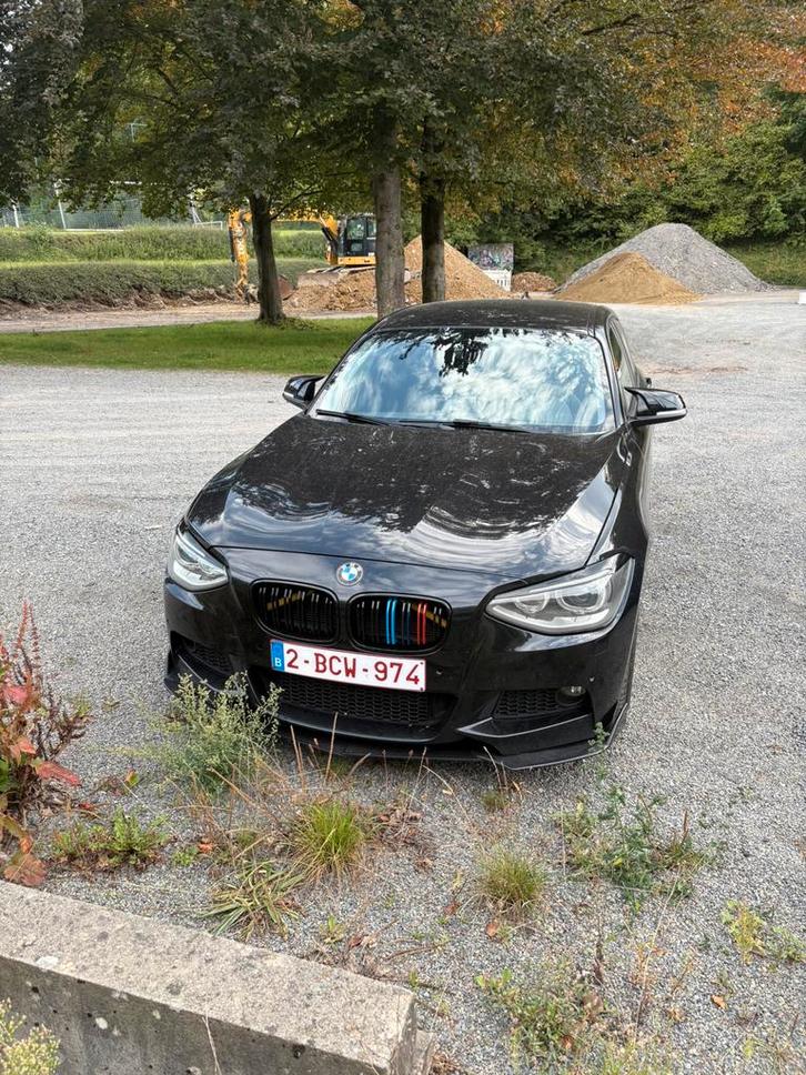 Bmw f20, Auto's, BMW, Particulier, 1 Reeks, Diesel, 5 deurs, Handgeschakeld, Zwart, Zwart, Stof, Ophalen