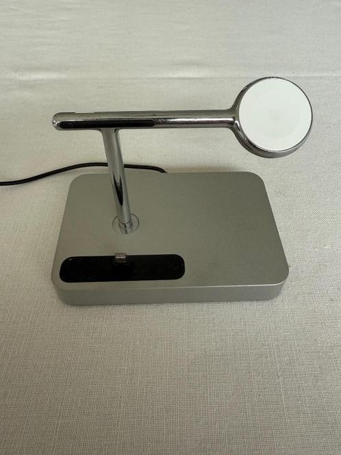 Belkin 2-in-1 Oplader – Voor iPhone (Lightning) & Apple Watc, Telecommunicatie, Mobiele telefoons | Telefoon-opladers, Zo goed als nieuw