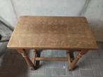 Massief eiken bijzettafeltje, Huis en Inrichting, Ophalen of Verzenden, Zo goed als nieuw