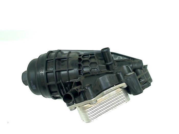 Oliefilterhuis van een Mercedes GLA, Auto-onderdelen, Filters, Mercedes-Benz, Gebruikt, 3 maanden garantie, Ophalen of Verzenden