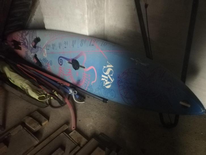 planche de surf en carbone BIC, Hobby & Loisirs créatifs, Modélisme | Bateaux & Navires, Enlèvement