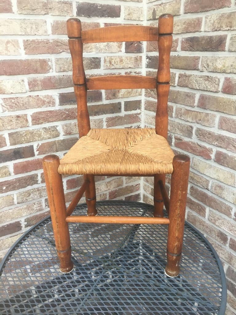 HOUTEN KINDERSTOELTJE ZO GOED ALS NIEUW, Ophalen of Verzenden, Zo goed als nieuw, Stoel(en)