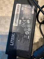 Universele laptop-oplader, Computers en Software, Laptop-opladers, Ophalen, Zo goed als nieuw