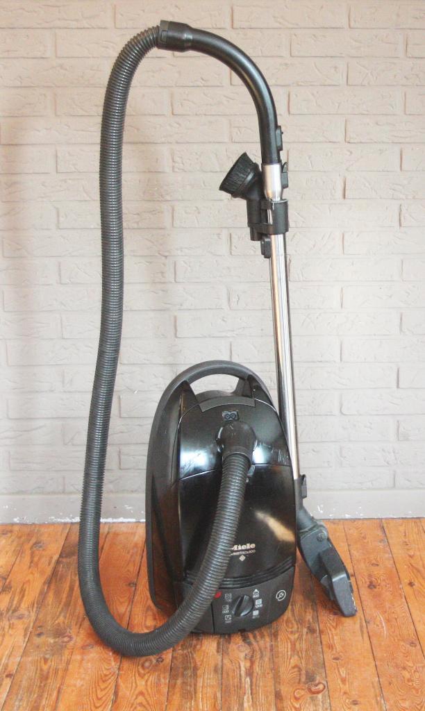 Miele stofzuiger / Parkett & Co 500 / 1600 Watts, Electroménager, Aspirateurs, Comme neuf, Aspirateur, 1200 à 1600 watts, Sac à poussière