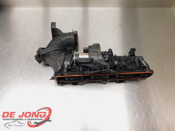 Tubulure d'admission d'un Mercedes E-Klasse, Autos : Pièces & Accessoires, Moteurs & Accessoires, Mercedes-Benz, Utilisé, 3 mois de garantie