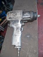 Pneumatische slagmoersleutel merk RC, Ophalen